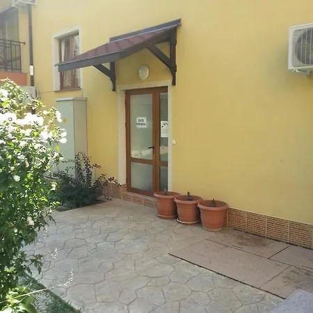 Guest house Kremena 2*